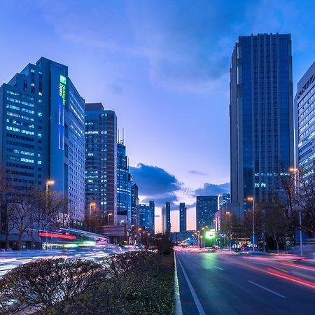 Holiday Inn Express Qingdao City Center By Ihg Exteriör bild