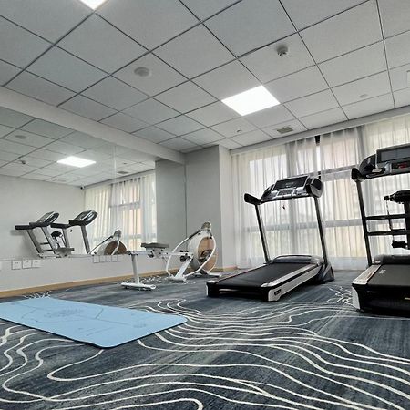 Holiday Inn Express Qingdao City Center By Ihg Exteriör bild
