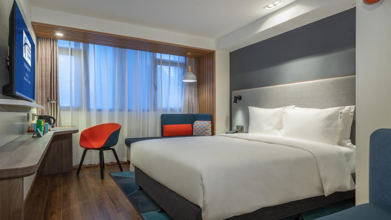 Holiday Inn Express Qingdao City Center By Ihg Exteriör bild