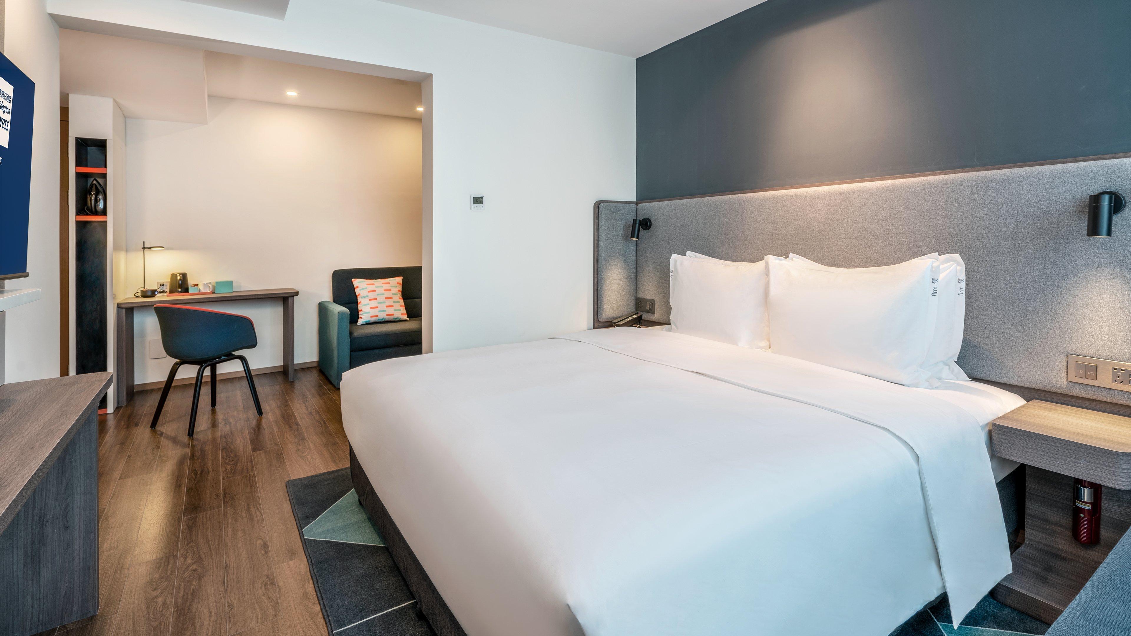 Holiday Inn Express Qingdao City Center By Ihg Exteriör bild